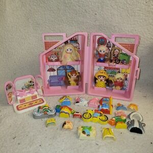 Vintage KTC 1970s Pink Dollhouse Carry Case Mini Dolls Clothes Furniture Hong...
